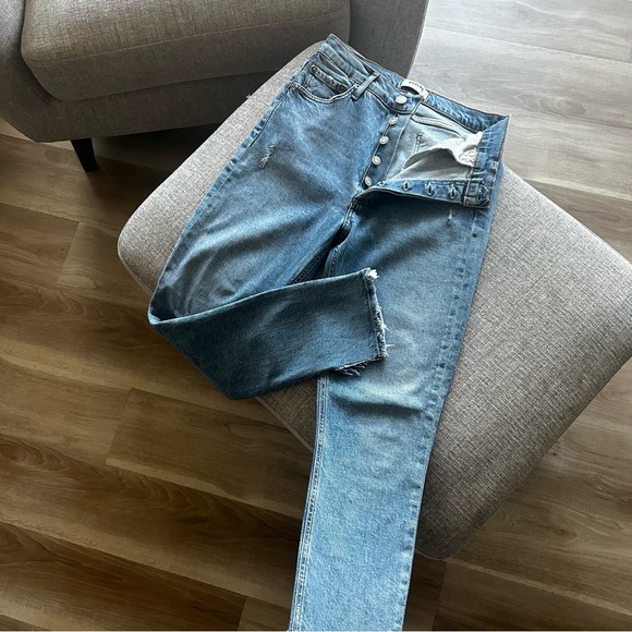 Agolde High Rise, light-medium wash, straight/slim jeans **Brand New** - Picture 10 of 13